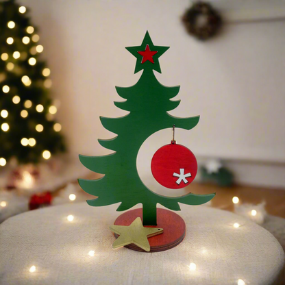 Ξύλινο Χριστουγεννιάτικο Δέντρο με Κρεμαστό Διακοσμητικό