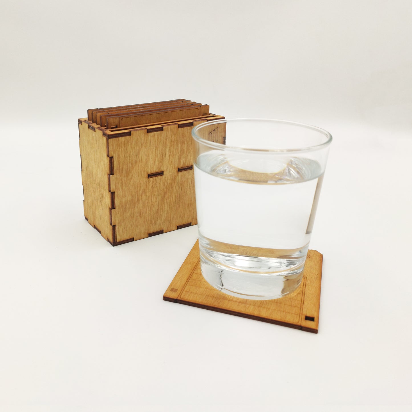 Ξύλινα Σουβέρ Floppy Disk - Σετ 6 τεμάχια