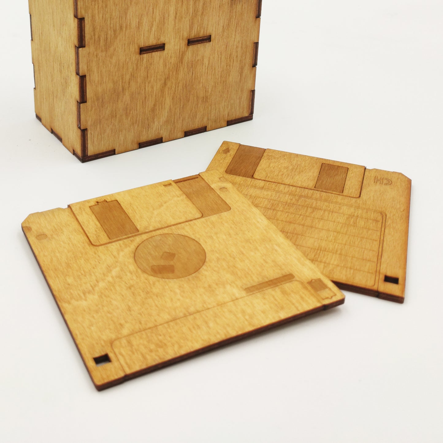 Ξύλινα Σουβέρ Floppy Disk - Σετ 6 τεμάχια